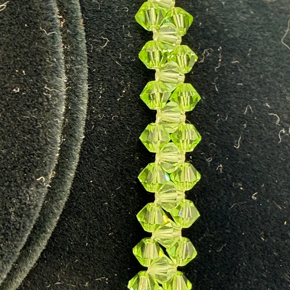 Handmade Lime Green Crystal Bicone Beaded Necklace Vintage Style‎ 17.5 Inch